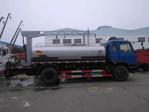 多功能特種車輛介紹 后雙橋18t綠化噴灑車、保溫罐體與肉鉤車