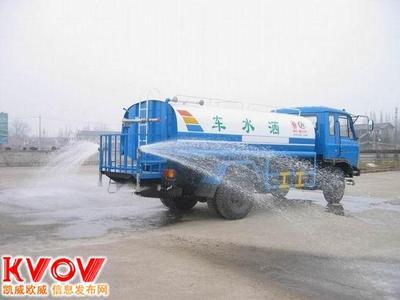 小型灑水車及肉鉤車生產廠家與價格概覽