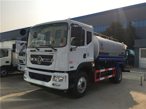 東風多利卡噴灑車與飼料車 專業(yè)車型報價、廠家選購指南
